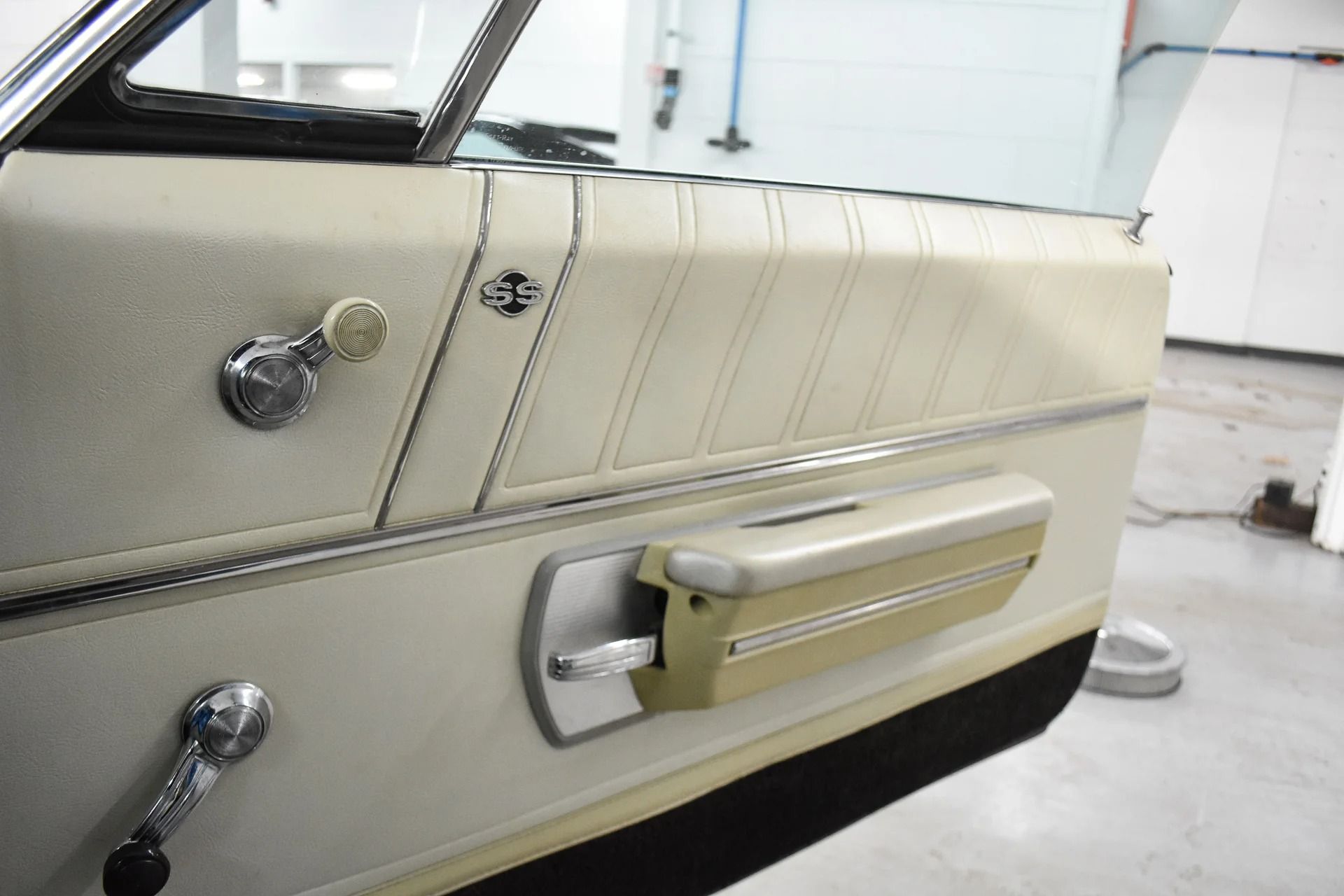 1968 CHEVROLET IMPALA - Image 115