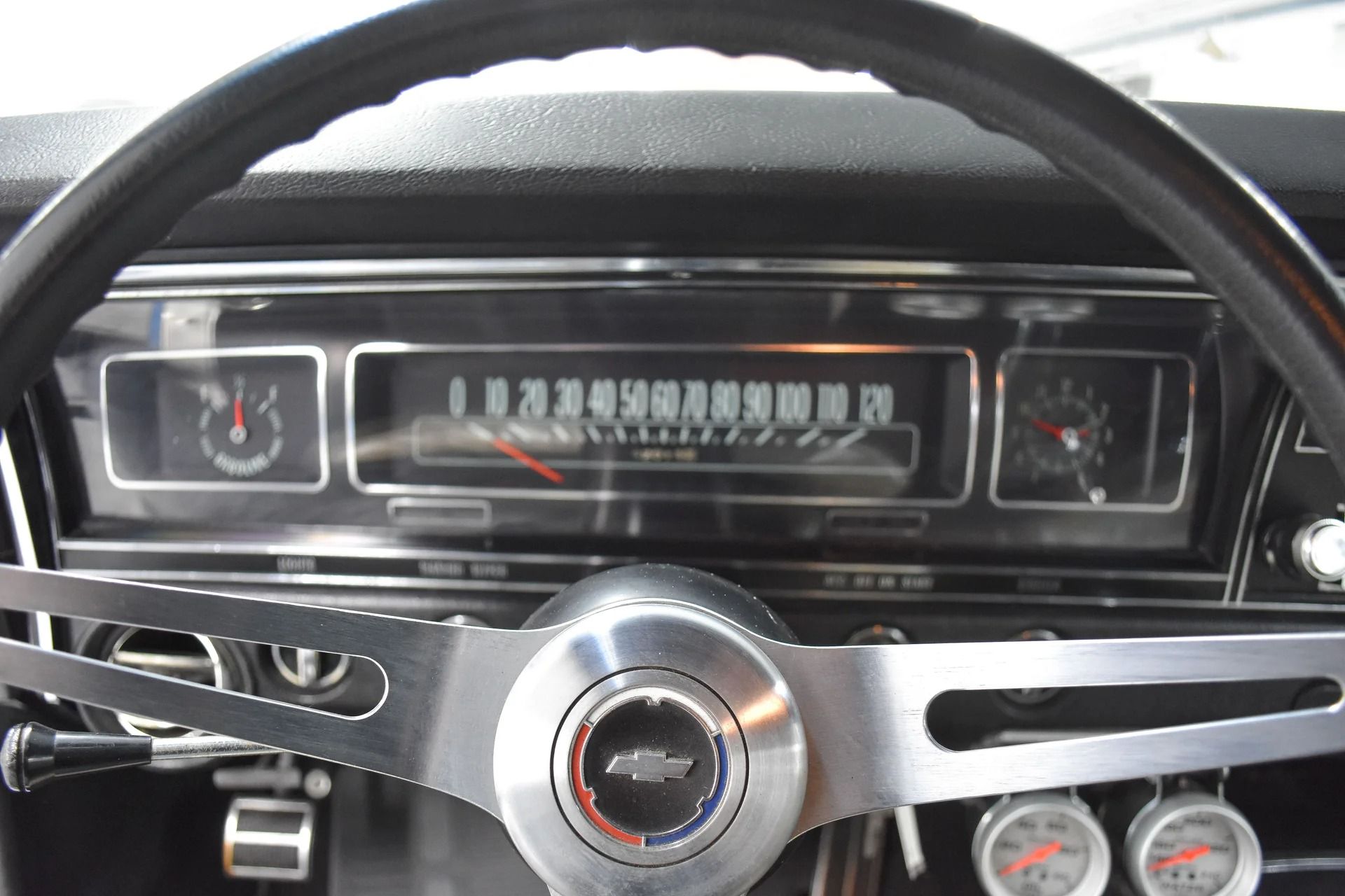 1968 CHEVROLET IMPALA - Image 17