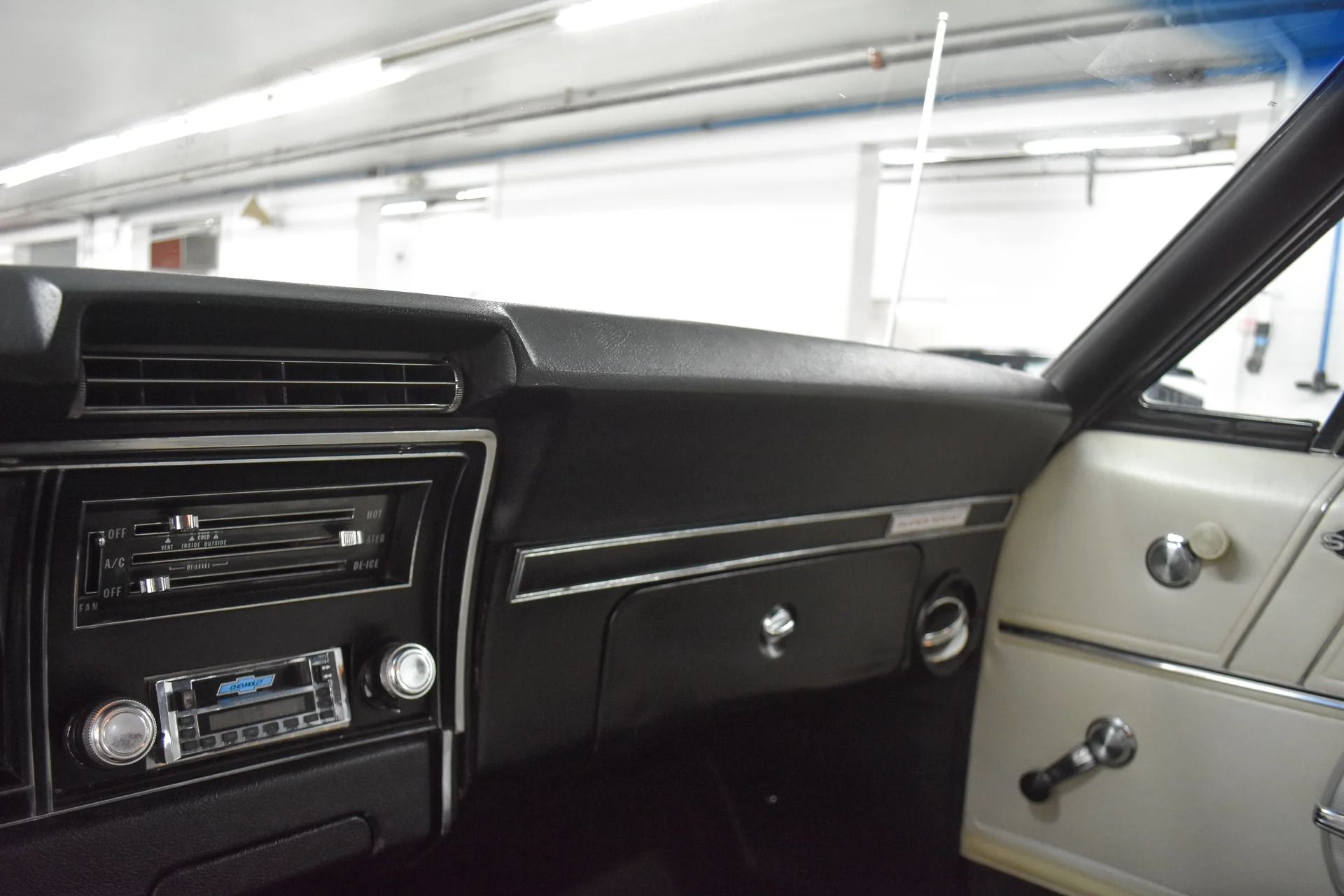 1968 CHEVROLET IMPALA - Image 72